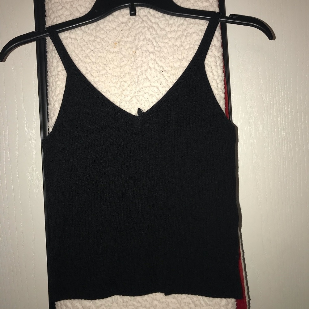 DIVIDED Black Crop Tank Top